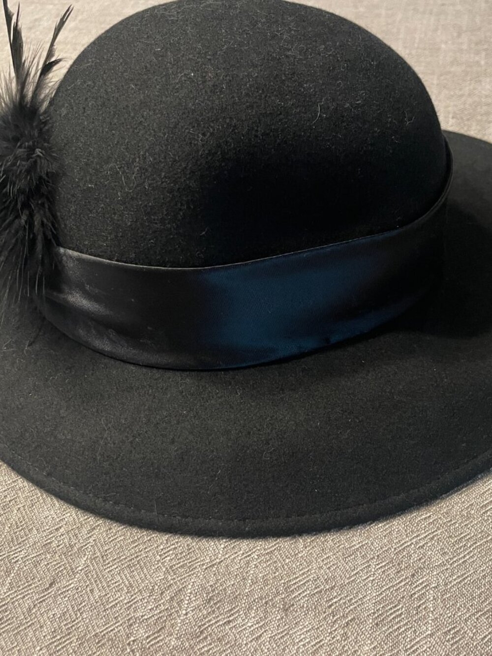 Amanda Smith 100% Wool Dress Hat Made in Italy Black Feather Women's - Picture 3 of 6